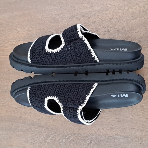 MIA Gabri Women's Knit Sandal - Color: Black / White - Size: 7.5 - Picture 6 of 9